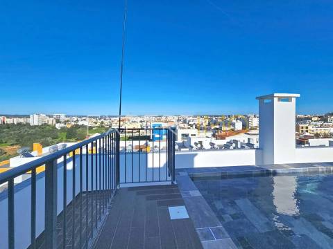 Apartamento T2 NOVO com garagem, arrecadação e piscina