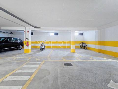 Apartamento T2 NOVO com garagem, arrecadação e piscina