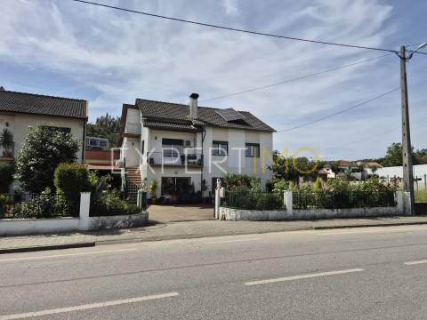 APARTAMENTO T2 | Rés do Chão | Vila Meã | 120.000€