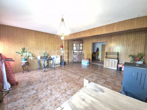 APARTAMENTO T2 | Rés do Chão | Vila Meã | 120.000€