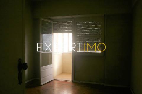 Apartamento T1 para remodelar