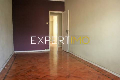 Apartamento T1 para remodelar