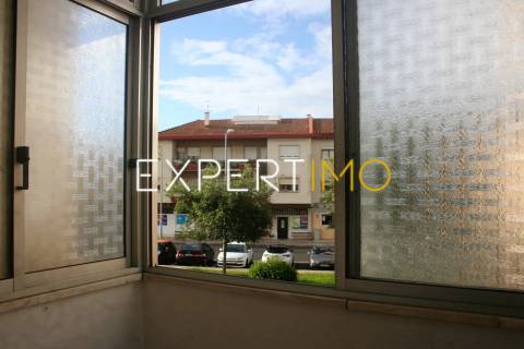 Apartamento T1 para remodelar