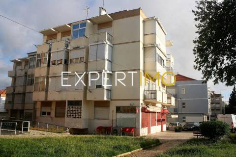 Apartamento T1 para remodelar