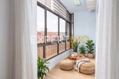 Apartamento T3 na Av. Dr. António Rodrigues Manito - Bairro do Liceu - Setúbal
