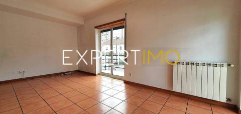 Apartamento T2 - Garagem -  S. Martinho do Bispo - Coimbra