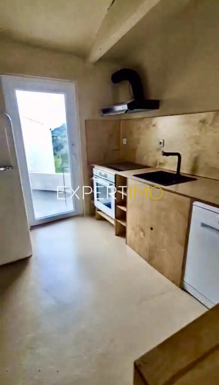 Moradia no Douro - Casa de Refúgio - Investimento - Pronta a Viver e Rentabilizar