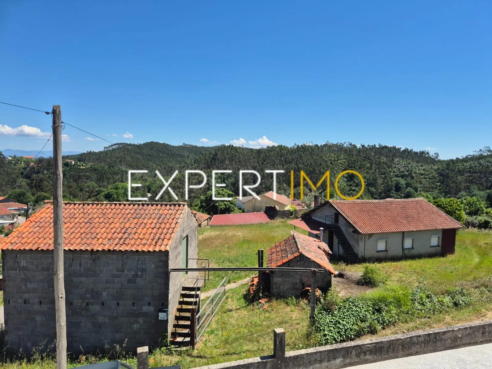 Moradia T3 para Reabilitar com Espaço Exterior – Mortazel, Mortágua