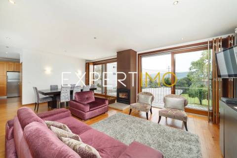 Moradia T5 com Piscina coberta