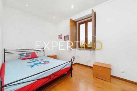 Moradia T5 com Piscina coberta