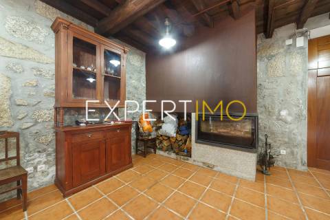 Moradia T5 com Piscina coberta