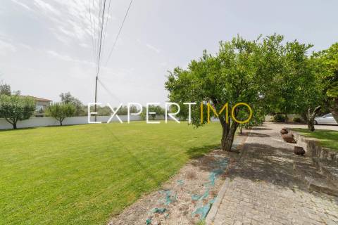 Moradia T5 com Piscina coberta