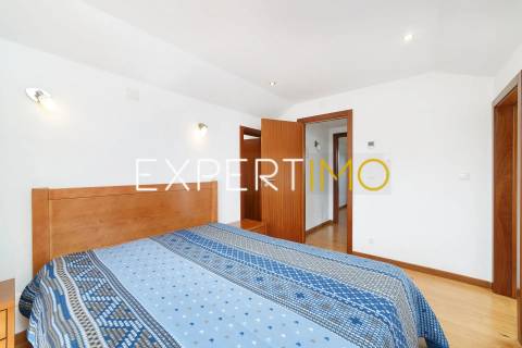 Moradia T5 com Piscina coberta