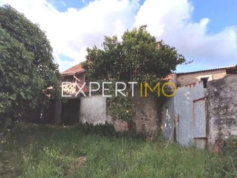 Moradia para reconstruir a 5mn de Pombal / Distrito de Leiria