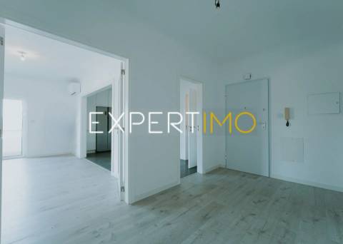 Apartamento T3+1 Totalmente Remodelado