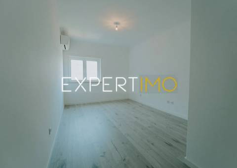Apartamento T3+1 Totalmente Remodelado
