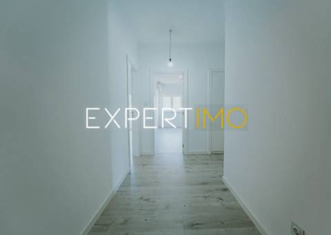 Apartamento T3+1 Totalmente Remodelado