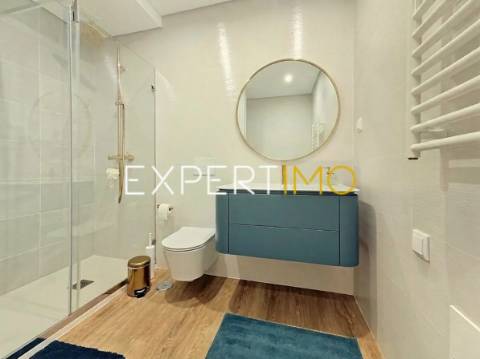 Apartamento T5 com Garagem Box - Centro de Portimão