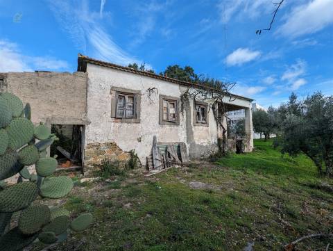 Moradia Isolada T2 Venda em Pedrógão Grande,Pedrógão Grande