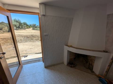 Moradia Rústica T3 Venda em Vale de Prazeres e Mata da Rainha,Fundão