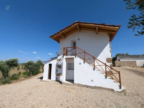 Moradia Rústica T3 Venda em Vale de Prazeres e Mata da Rainha,Fundão