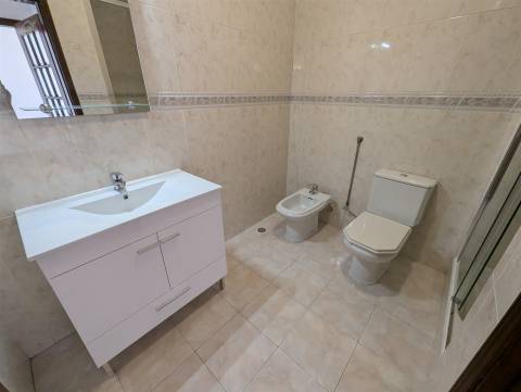 Moradia Geminada T5 Venda em Abrigada e Cabanas de Torres,Alenquer