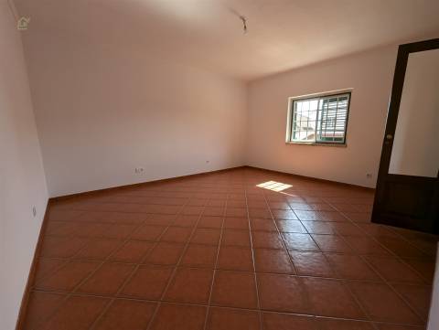 Moradia Geminada T5 Venda em Abrigada e Cabanas de Torres,Alenquer