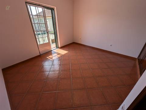 Moradia Geminada T5 Venda em Abrigada e Cabanas de Torres,Alenquer