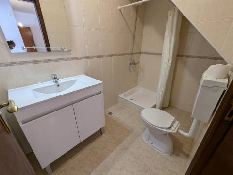 Moradia Geminada T5 Venda em Abrigada e Cabanas de Torres,Alenquer