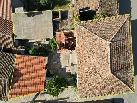 Moradia T3 Venda em Vale de Prazeres e Mata da Rainha,Fundão