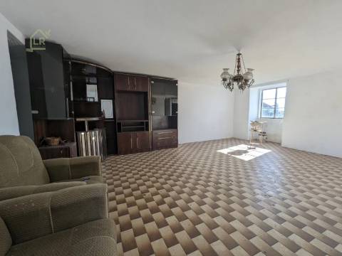 Moradia T3 Venda em Vale de Prazeres e Mata da Rainha,Fundão