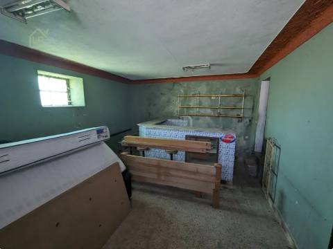 Moradia T3 Venda em Vale de Prazeres e Mata da Rainha,Fundão