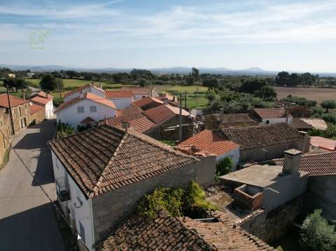 Moradia T3 Venda em Vale de Prazeres e Mata da Rainha,Fundão