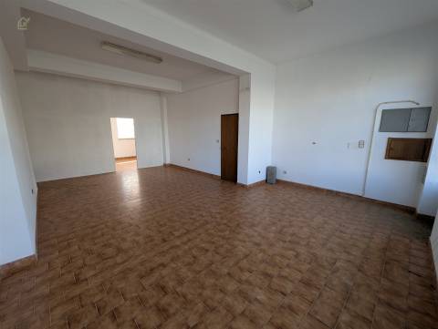 Loja T2 Venda em Proença-a-Nova e Peral,Proença-a-Nova