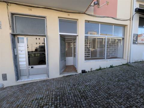 Loja T2 Venda em Proença-a-Nova e Peral,Proença-a-Nova