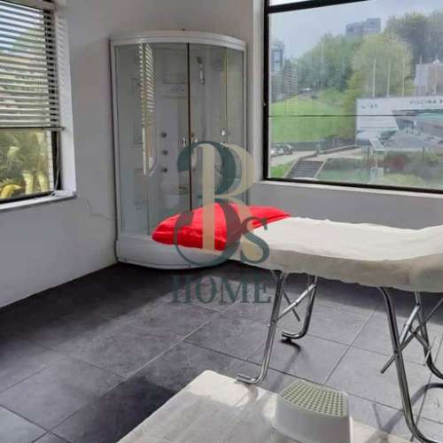 Loja de 3 frentes no Centro de Gaia