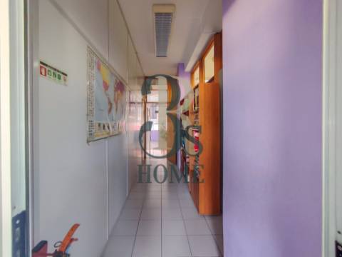 Excelente loja em Vila Nova de Gaia