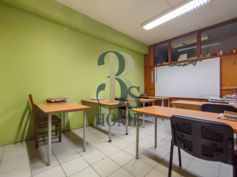 Excelente loja em Vila Nova de Gaia