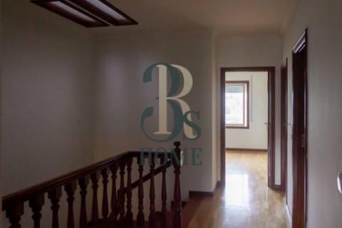 Moradia T4 junto ao ISMAI