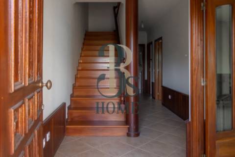 Moradia T4 junto ao ISMAI