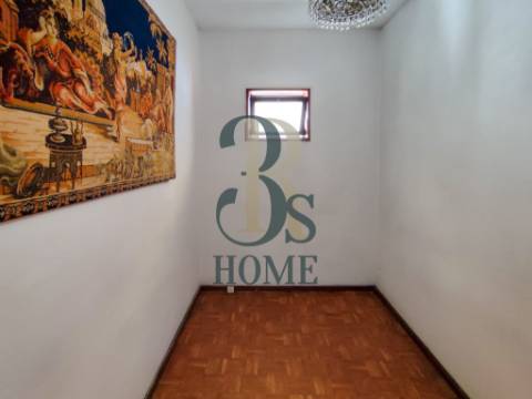 Excelente Moradia T2+1 em Banda