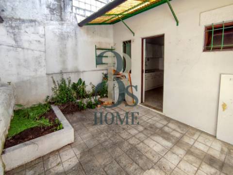 Excelente Moradia T2+1 em Banda