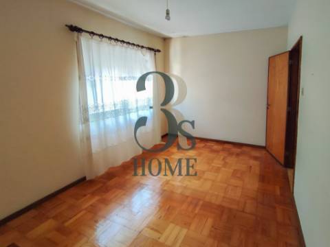 Excelente Moradia T2+1 em Banda