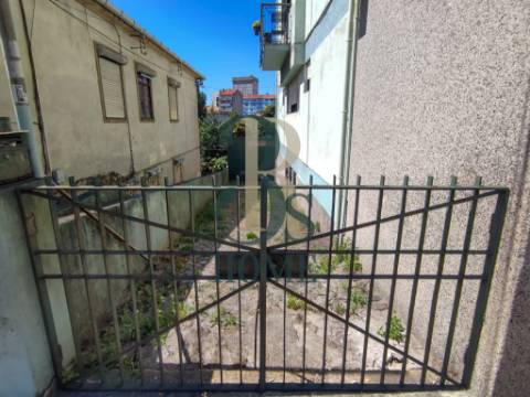 Garagem/Armazém perto El Corte Inglês