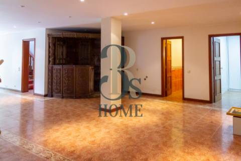 Deslumbrante Moradia em Santa Maria da Feira