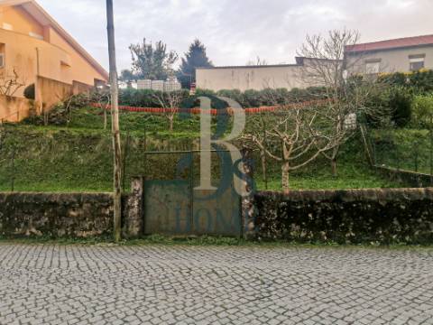 Terreno urbano para construção em Avintes