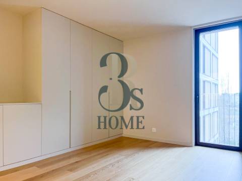 Excelente apartamento T3, no empreendimento de luxo The Yard