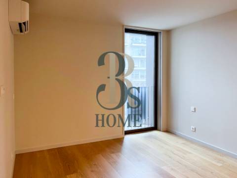 Excelente apartamento T3, no empreendimento de luxo The Yard