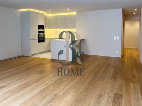 Excelente apartamento T3, no empreendimento de luxo The Yard