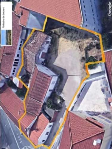 Terreno para construção de prédio em Pinheiro de Loures